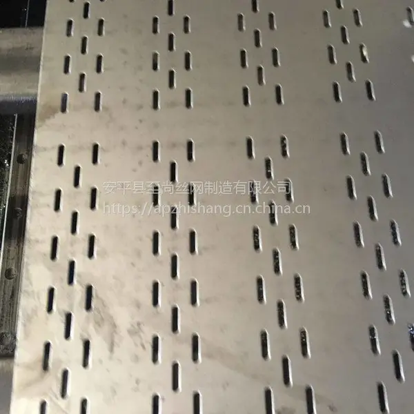 ��е�豸���������װ� ͨ��ɢ��Բ���������С�Բ��