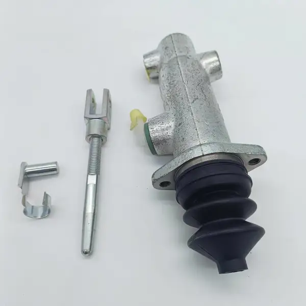 柬埔寨金边叉车配件 合杭5-10T叉车 制动总泵 制动阀 A45E5-40612