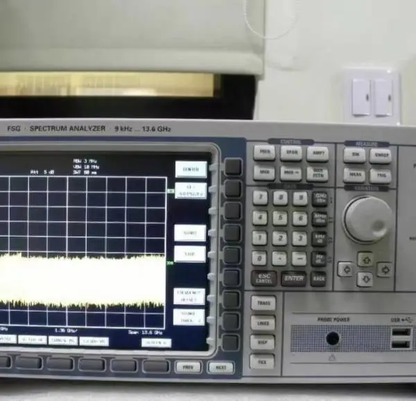 ����/����R&S�޵���ʩ�ߴ�FSG13Ƶ�׷�����9KHZ-13.6Ghz