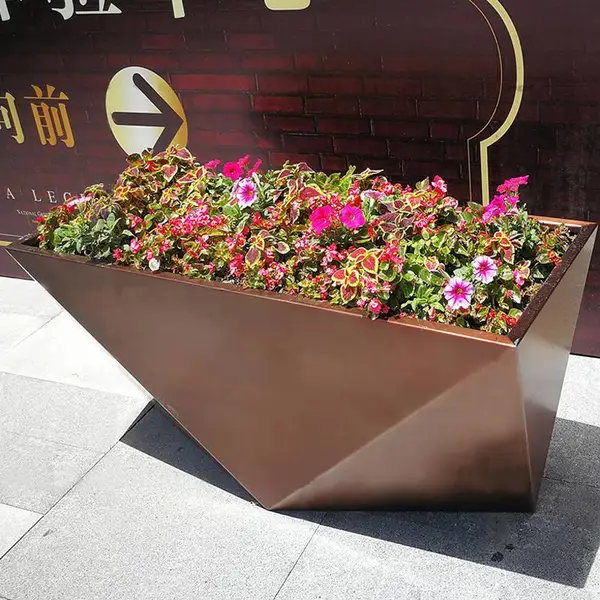 重庆船形不锈钢材质定制花箱