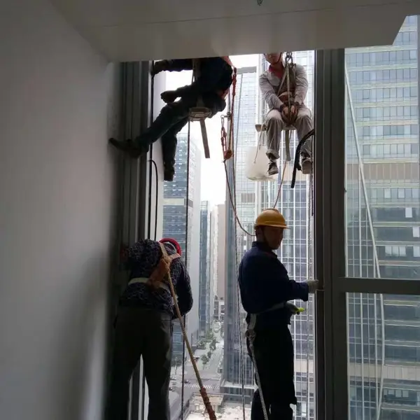 广州佛山顺德南海禅城高明专业外墙玻璃窗破损玻璃更换 幕墙维修 玻璃幕墙维修 高空维修钢化玻璃更换师傅电话