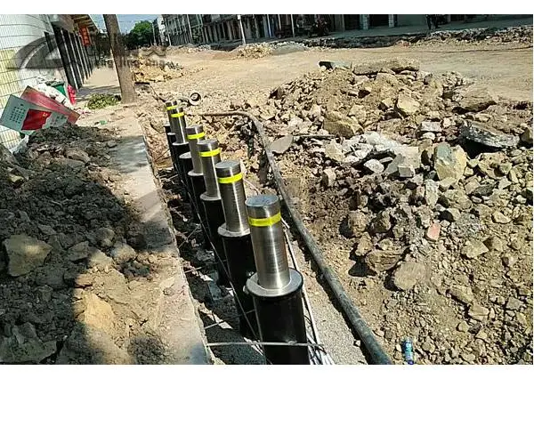 武汉升降路桩厂家 汉口火车站钢精灵路桩 生产全自动升降路桩厂家