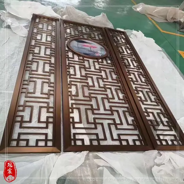 新中式简约轻奢金属不锈钢屏风 镂空花格家居客厅隔断墙铁艺定制