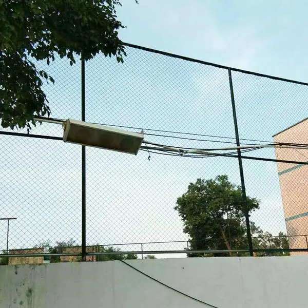 篮球场护栏网 体育场隔离栅 框架式焊接 可配立柱 送货上门 价格实惠