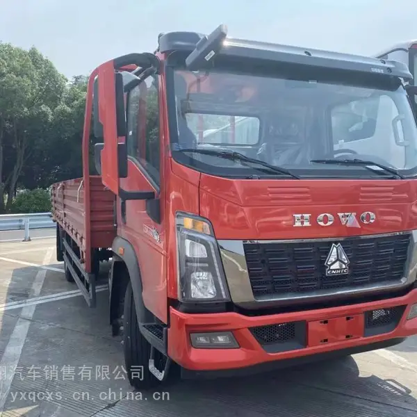 重汽豪沃统帅4米2潍柴140马力宽体驾驶室,豪华配置一应俱全