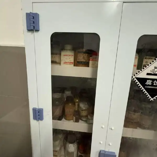 北 京通用化学品回收 实验室实验垃圾空试剂瓶子处理 近期库存分析纯
