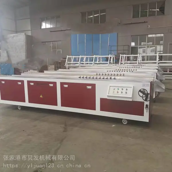 PVC木塑场外地板生产线 PVC木塑地板挤出设备 室外PE木塑板机器