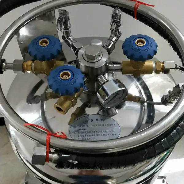 YDZ-100/100升自增压液氮罐 定做自增压液氮罐 矿用自增压液氮罐