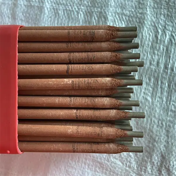 北京金威A402钛钙型药皮的Cr26Ni21纯奥氏体不锈钢焊条