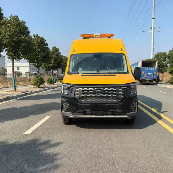 炼油厂四驱越野福特全顺气防车 应急救援指挥车 欢迎来厂选购优惠