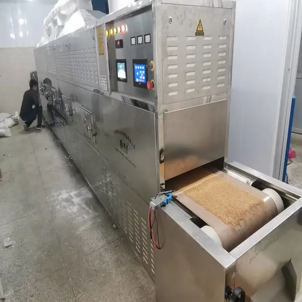 西安圣达猪皮膨化设备 鱼皮虾皮膨化设备