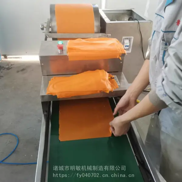 方形春卷皮 电加热蛋皮机 江苏春卷皮机报价 上门安装明敏制造
