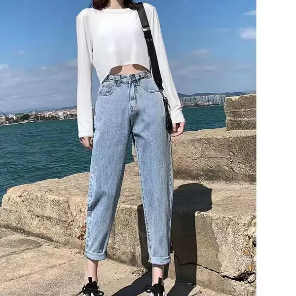 河南漯河市源汇区夏季大码女装牛仔裤 破洞牛仔裤 大整单杂款便宜牛仔裤库存货