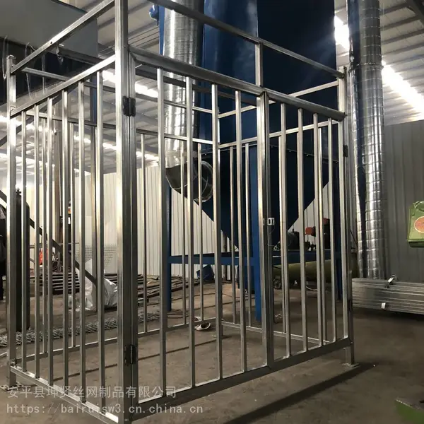 变电器防护棚 一级配电箱防护棚 坤贤丝网 乙炔房定型防护棚