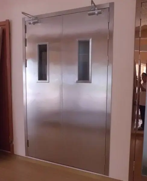 广州白云南粤防火门有限公司专业生产钢质防火门防火窗防火卷帘防火性能达标