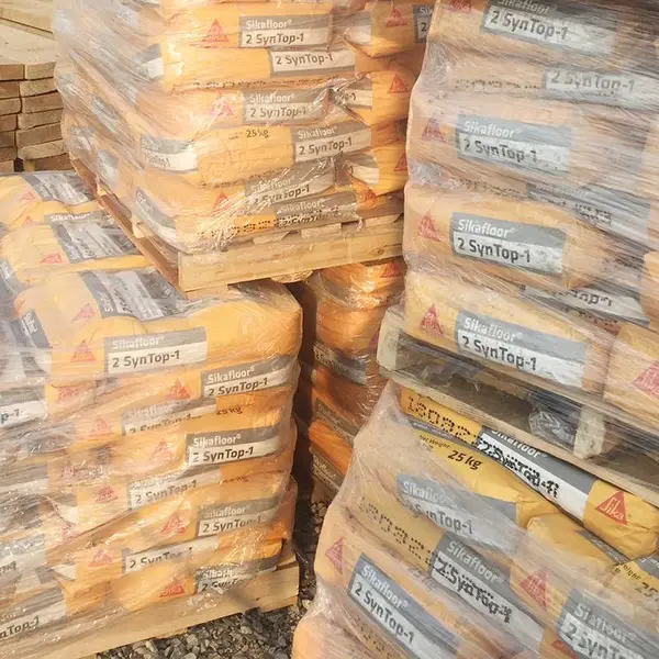 ��Ӧ��ɫ�������ɰԭ�Ϻ���������Ӳ��ǿ��������ĥ���ܻ���