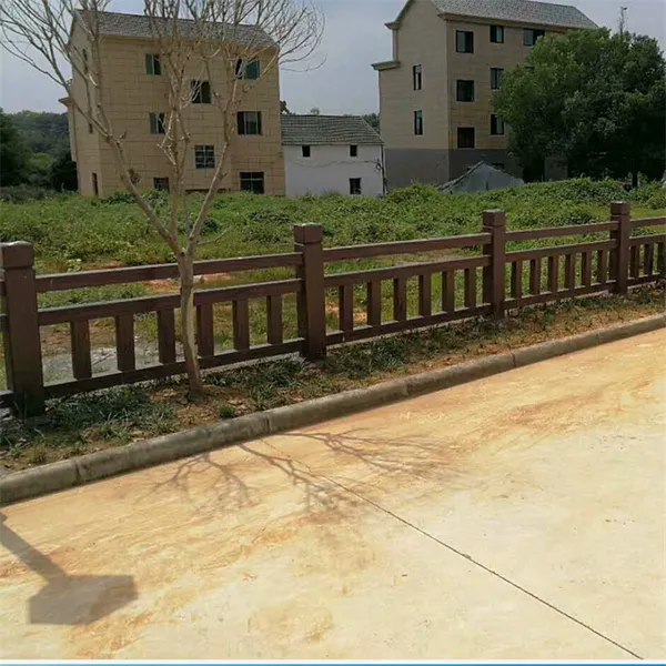 �����������۷�ľ׮/�ӱߵ���ǽ����׮����