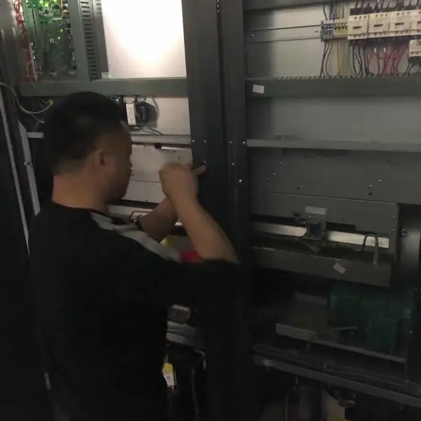 酒窖恒温恒湿空调 屋顶式恒温恒湿机组维护保养 紧急故障维修