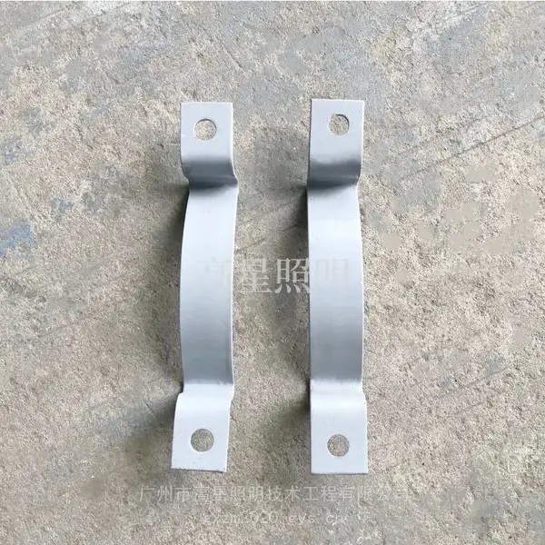 灯杆抱箍支架 半圆形灯柱抱箍 电箱抱箍 C型抱箍