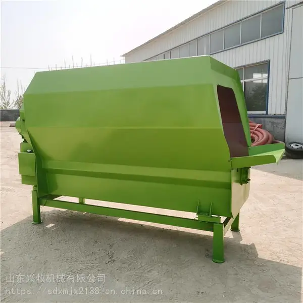 常年销售饲料喂料车 柴油动力撒料车 精细方便饲喂机械出售