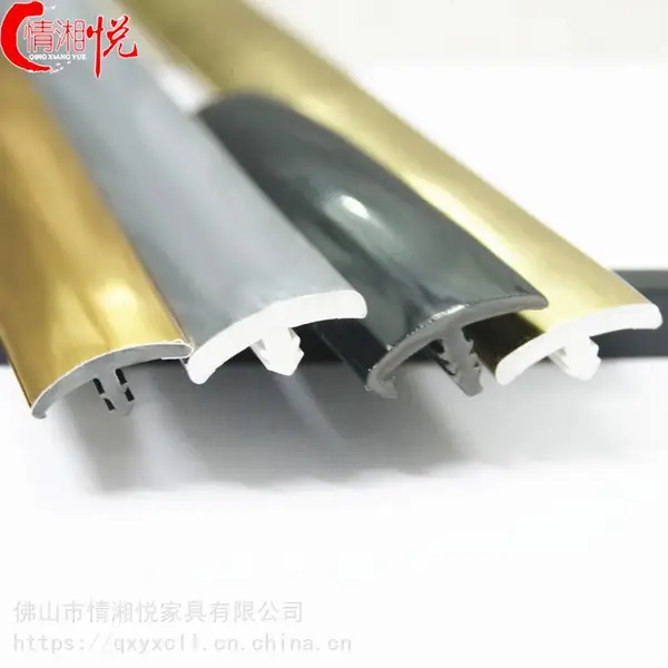 情湘悦厂家直销PVC型材异型材 挤出型加工环保装饰条PVC/TPE箱包专用弹性塑料条