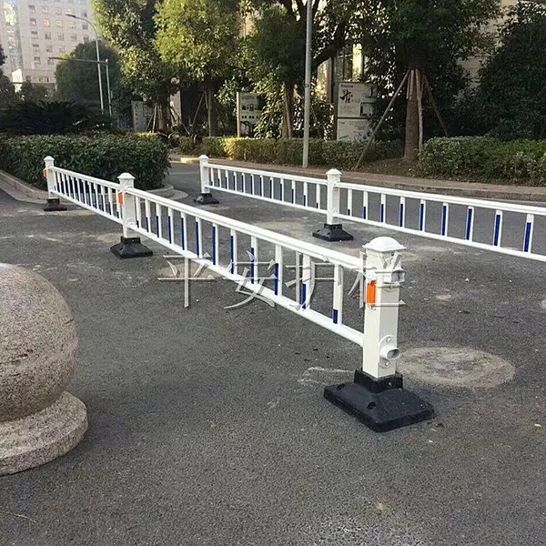 物业合作单位小区机动车非机动车隔离护栏维护设计定做配件生产道路护栏栏杆镀锌钢栅栏市政围栏