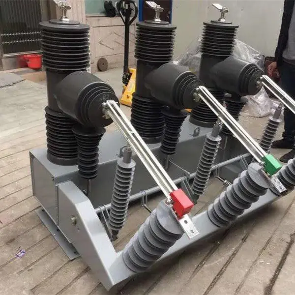 �Ĵ��ֻ���Ӧ35KV������ն�·��ZW32-40.5/1250-31.5
