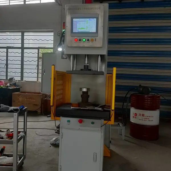 单柱数控精密压装机设计加工 /轴承C型压装压机