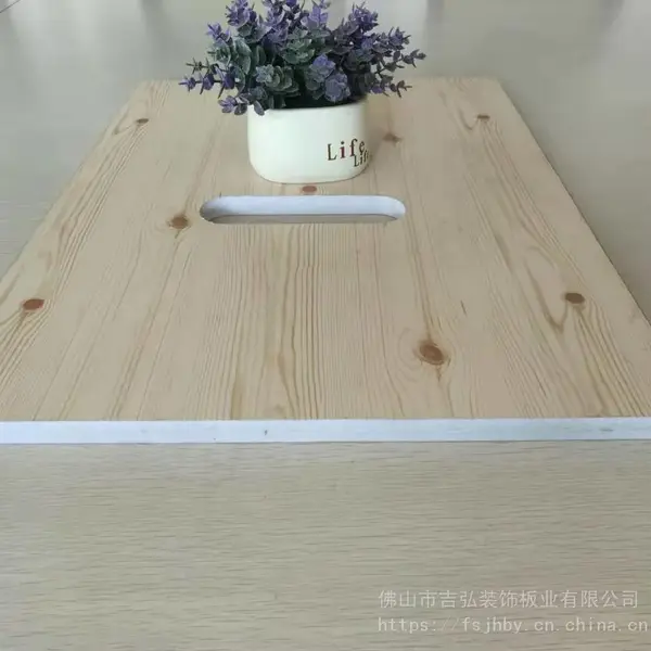 供应广州佛山吉弘牌衣柜 橱柜浴室柜家具高密度板PVC装饰板材