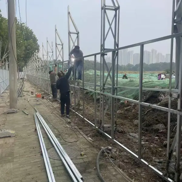 利辛县临时围挡厂家电话-- 老邻居围挡!
