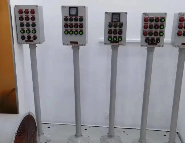 安装动力检修箱 IP65防护等级 定制BXM防爆配电箱多回路