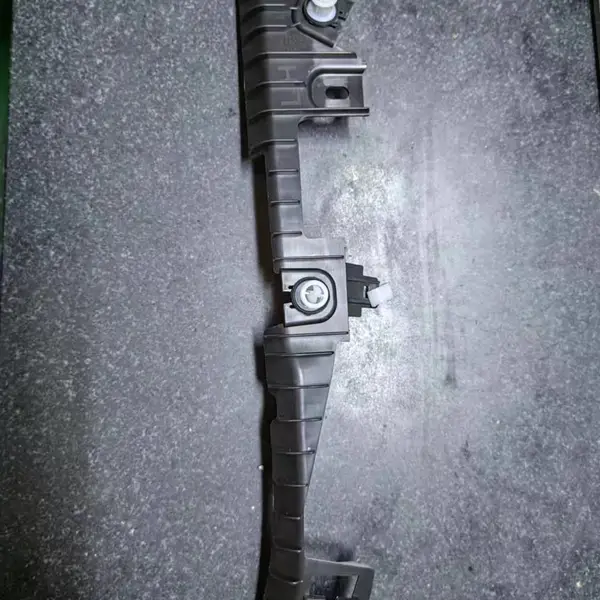 汽车行业配件