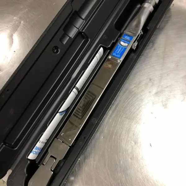 ��Ӧ����ԭװ Precision Instruments ���ذ��� C3FR250F