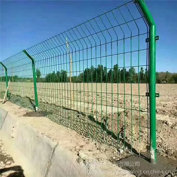 光伏护拦网-双边丝护栏网-圈地护栏网