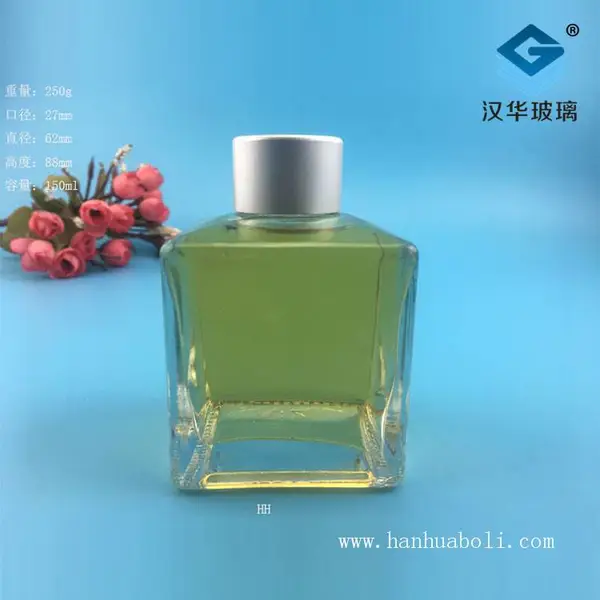 徐州生产150ml正方形香薰玻璃瓶无火藤条玻璃挥发器