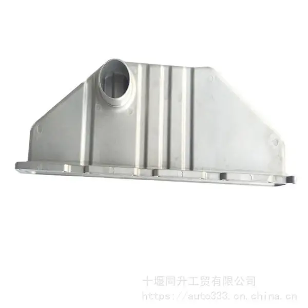 5320447 康明斯发动机进气歧管盖 配柳工装载机 挖掘机