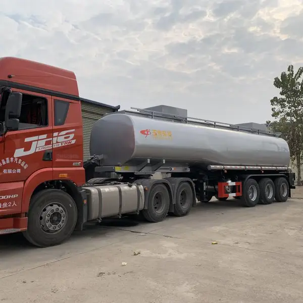 【普货户包上户】一次成形防腐罐车,, 内衬PE罐式运输车厂价直销