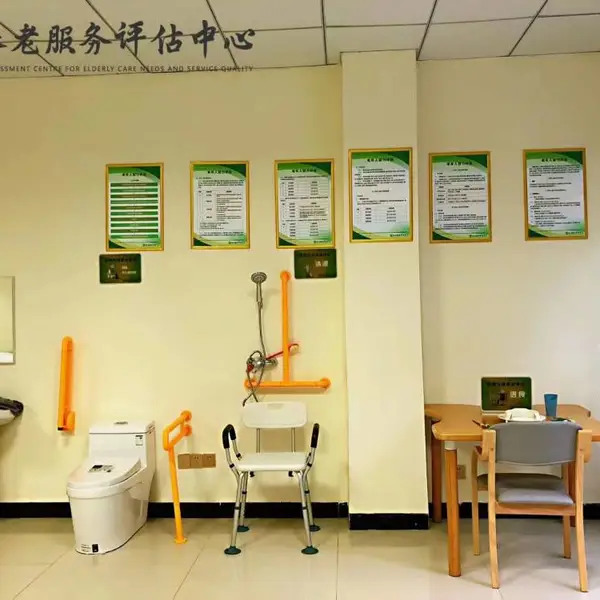 卫生间坐便两侧起身防摔老人安全扶手 抓杆扶手