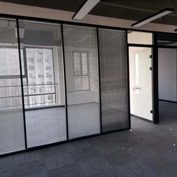 邵阳市迈斯诚直播间工厂隔间办公室玻璃隔断墙铝合金钢化玻璃中空百叶
