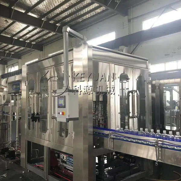 中小型液体灌装包装生产线设备 三合一灌装机