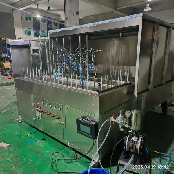 自动喷漆机小型地轨线固定喷枪自动喷油流水线塑胶塑料喷涂设备