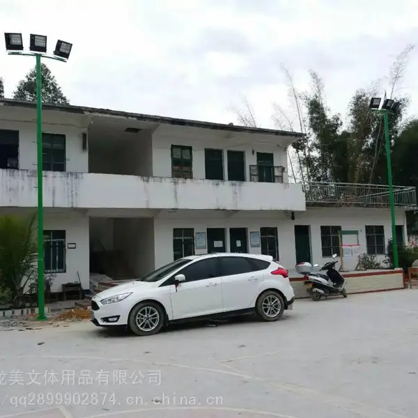 广西奥龙美篮球场灯杆长期供应