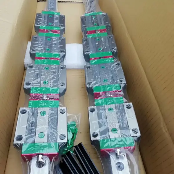 Hiwin上银线轨滑块RGW35CC2R1560Z0P,用于小龙门精密传动