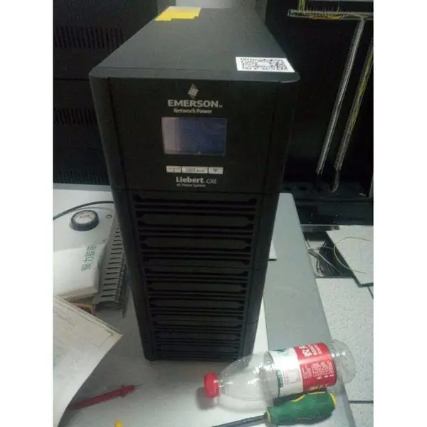 ��Ĭ�� ά��ups��ԴUHA3R-0400��������40KVA/32KW����ӵ���� ��Ч��