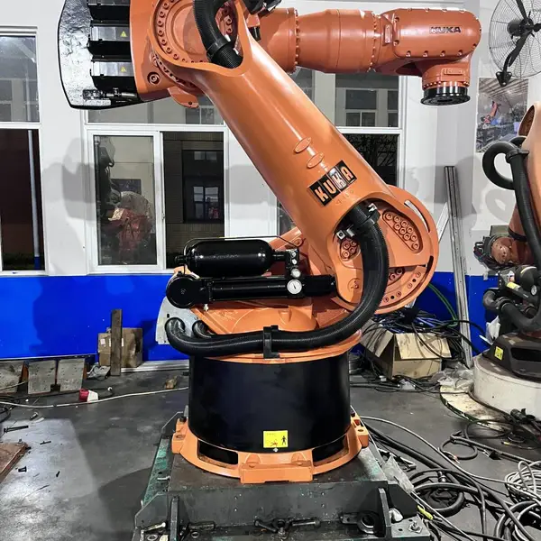 铸造机器人,二手库卡KR360高温搬运,锻造机器人,负载360KG