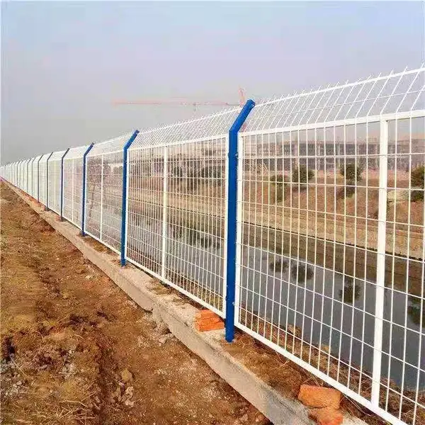 优盾高速公路护栏网围栏隔离栅 河南果园绿化围墙防护铁丝网围栏