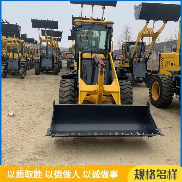 农用养殖场四驱小铲车 微型建筑机械柴油装载机 推土机