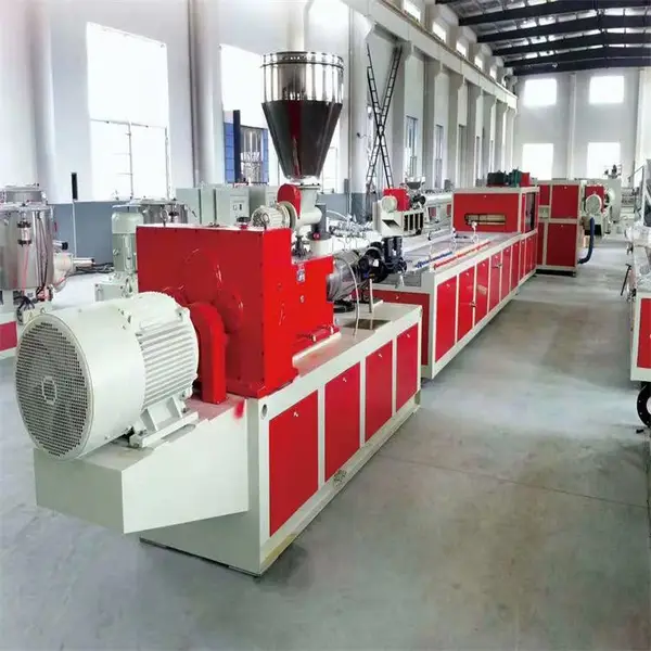 超丰 透明U型硅胶密封条机器 家具防碰包边条设备生产线