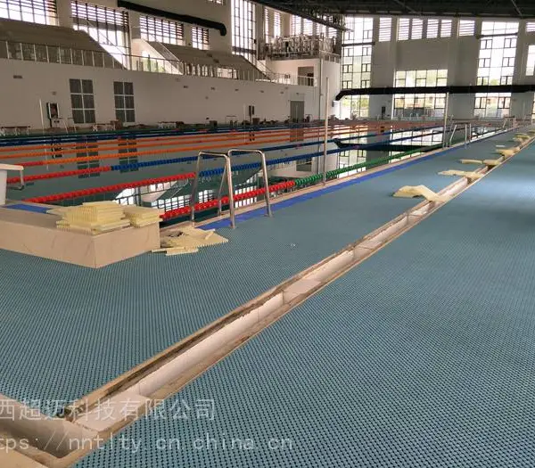 广西游乐场防滑拼装地板 游泳池软质拼接悬浮地板价格