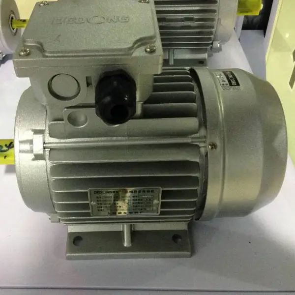 �¶������Ӧ����С����YS8024�����첽�綯��0.75W